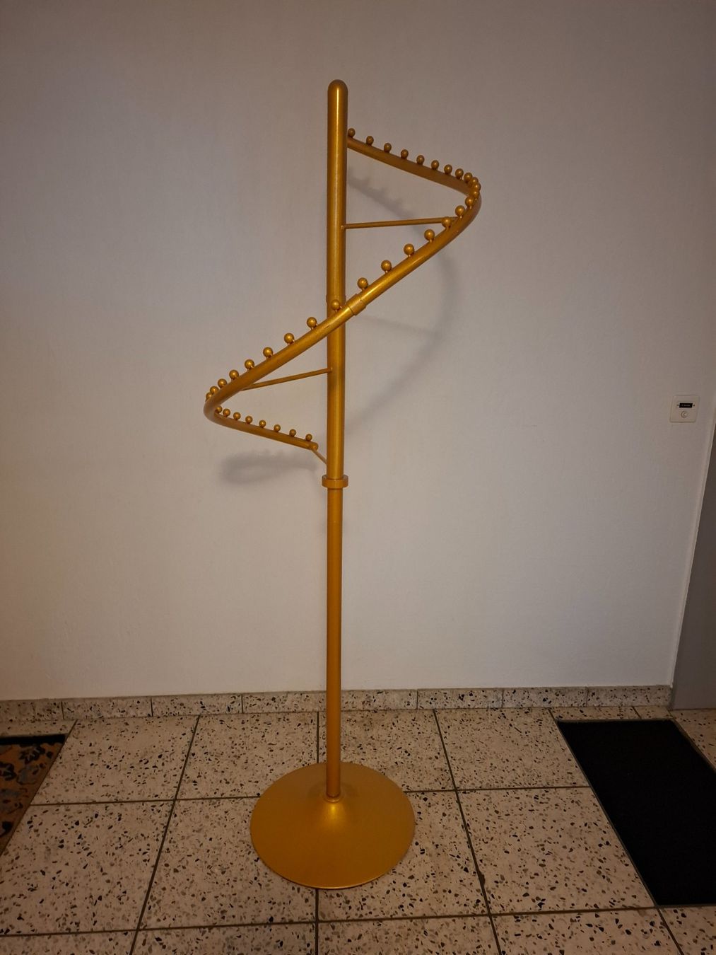 Autres décorations & accessoires: Kleiderständer – D'occasion à Wädenswil par Erich13 3