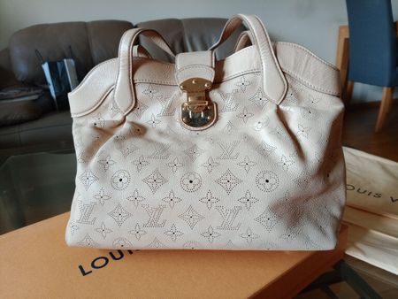 Louis Vuitton . Mahina