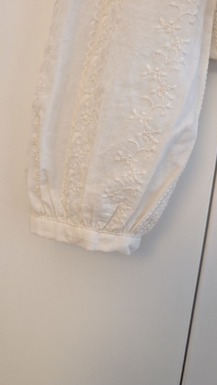 Zara Camicette: Blouse Zara – Nuovo (secondo la descrizione) da La Conversion venduto da deborah22 2