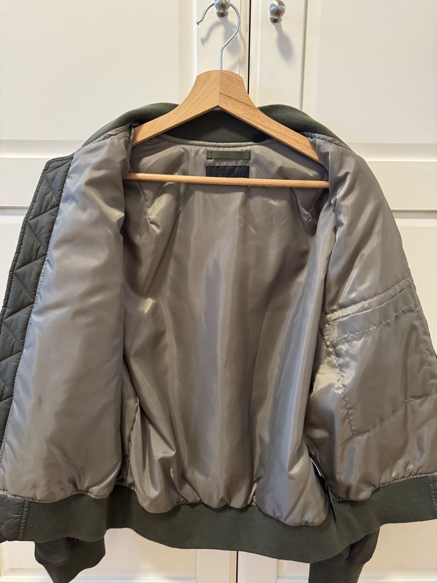 Uniqlo Jacken: Uniqlo Bomberjacke. Gr. S – Gebraucht aus Jona von BB42 2
