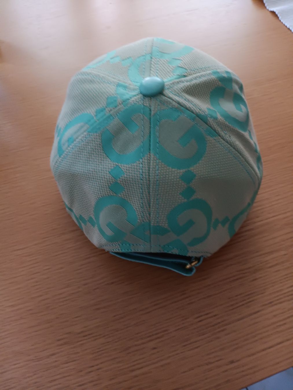Chapeaux, bonnets & casquettes: wunderschönes Cap neuwertig  – Neuf (Voir description) à Stansstad par leoni66 1