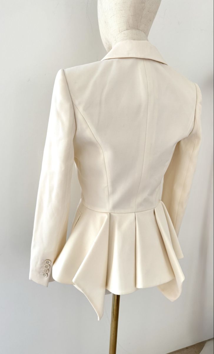 Alexander Mcqueen Giacche: Alexander McQueen Blazer weiss – Nuovo (secondo la descrizione) da Zürich venduto da di_archive