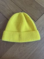 Gelbe Beanie Mütze Marke Pelikamo