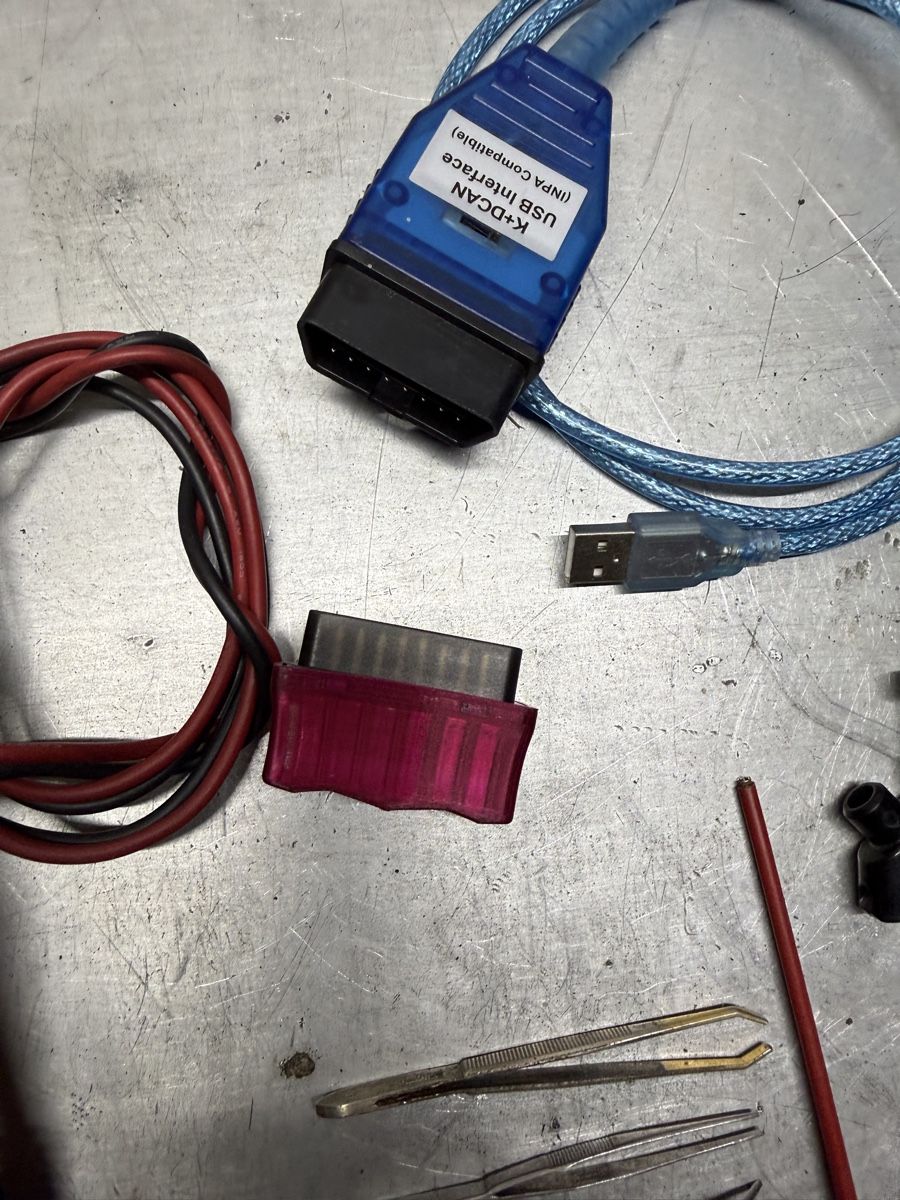Autres accessoires p. véhicule: Thor obd wifi et obd usb kdcan – D'occasion à Choex par Adri27000