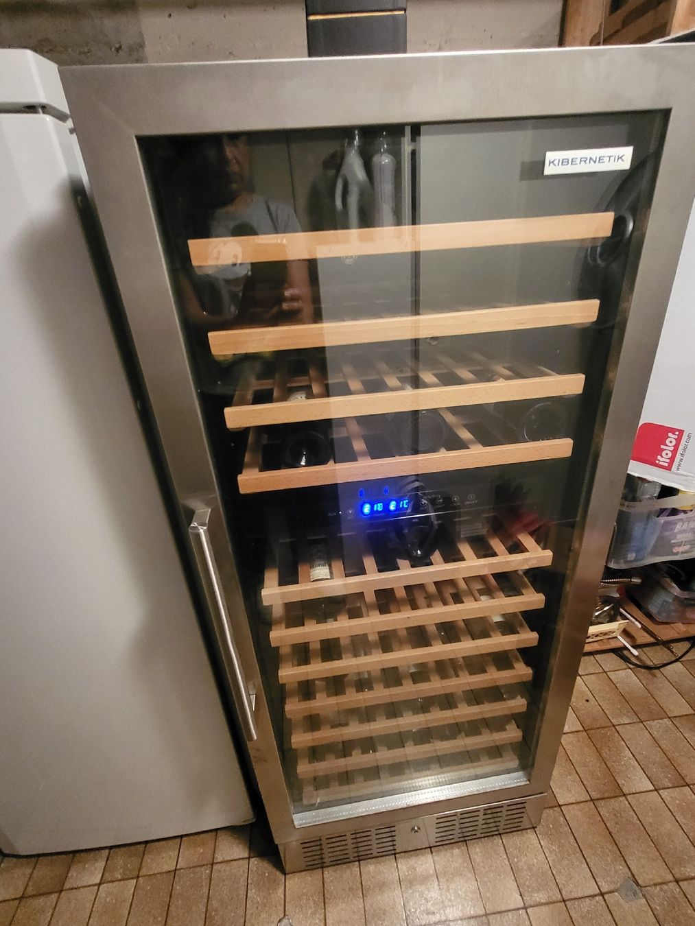 Frigoriferi: Cave à vin Kibernetik affaire à saisir! – Difettoso da Veyrier venduto da sfr_hr8d