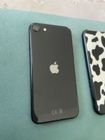 iPhone SE 2. Gen Schwarz mit Huelle guter Zustand