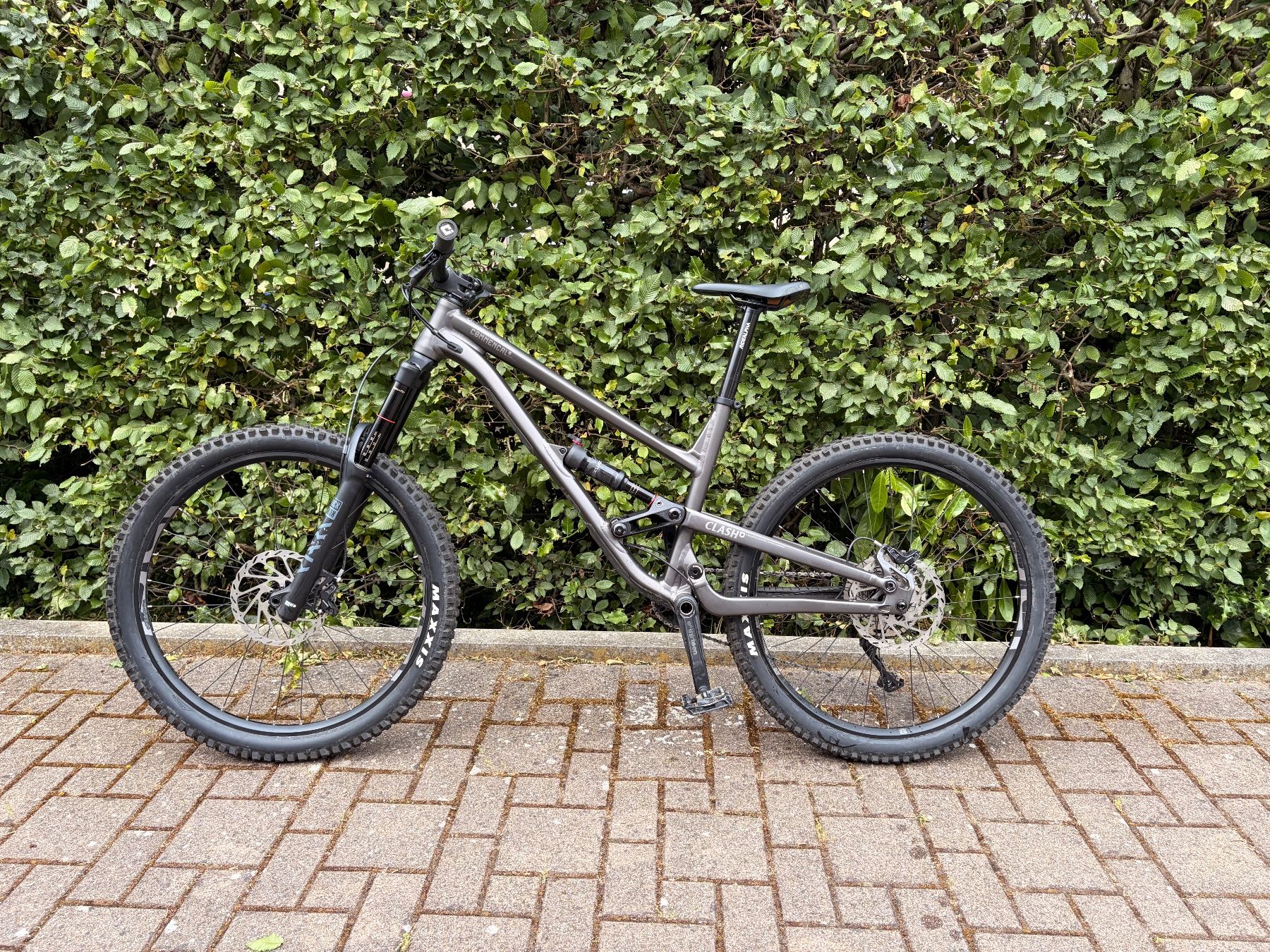 Commencal Biciclette: Commencal Clash Origin Dark Slate/ wie neu – Usato da Muttenz venduto da camillo2005