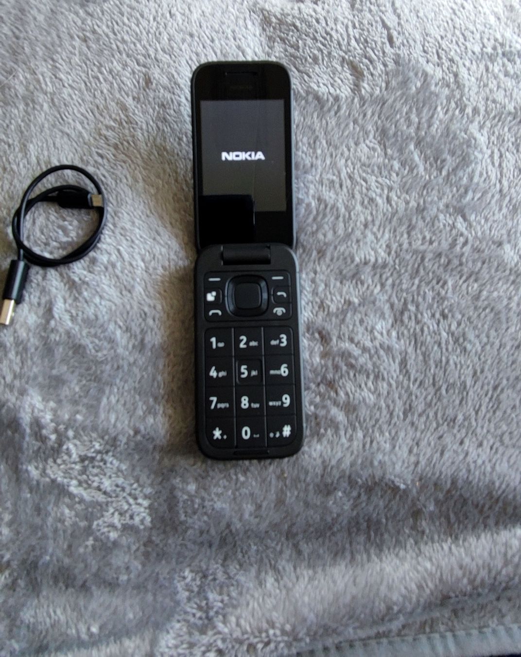 Nokia Telefoni cellulari / Smartphones: Nokia 2660 Flip Dual Sim 4G – Usato da Zollikofen venduto da zar_j67f 8