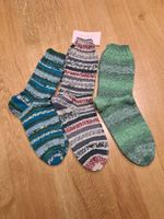 3 er  paar schöne warme, handgestrickte Socken, Grösse 38/39