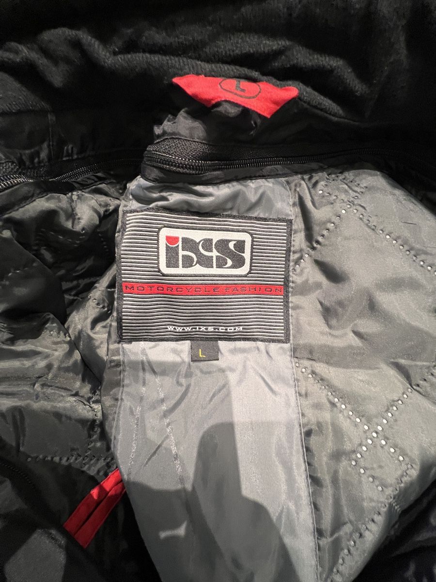IXS Giacche: Motorradjacke ISS, Grösse L, schwarz/rot – Usato da Muttenz venduto da ahm_r8g9 2