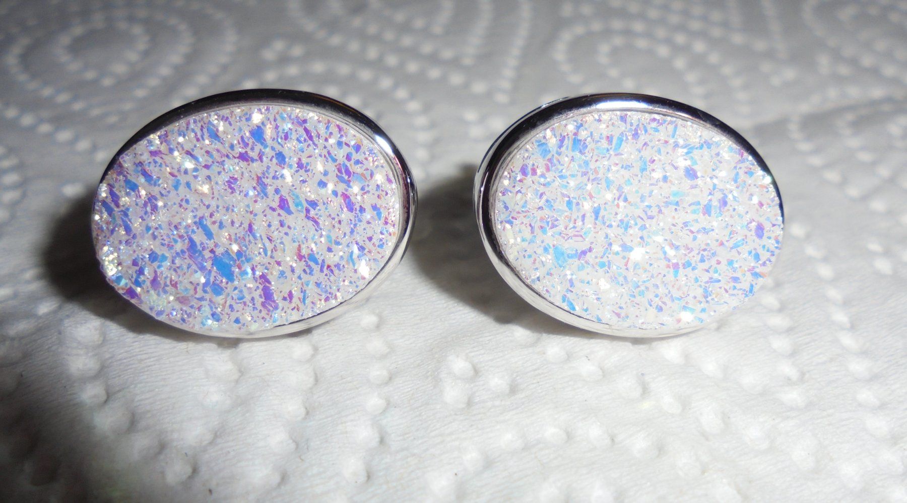 Orecchini pendenti & Orecchini a lobo: Echtschmuck: Perlenschimmer Glitzer-Quarz Ohrstecker – Nuovo (secondo la descrizione) da Zuchwil venduto da maumauchi 6