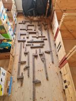 Antike Klemmen und Weiteres / Konglomerat