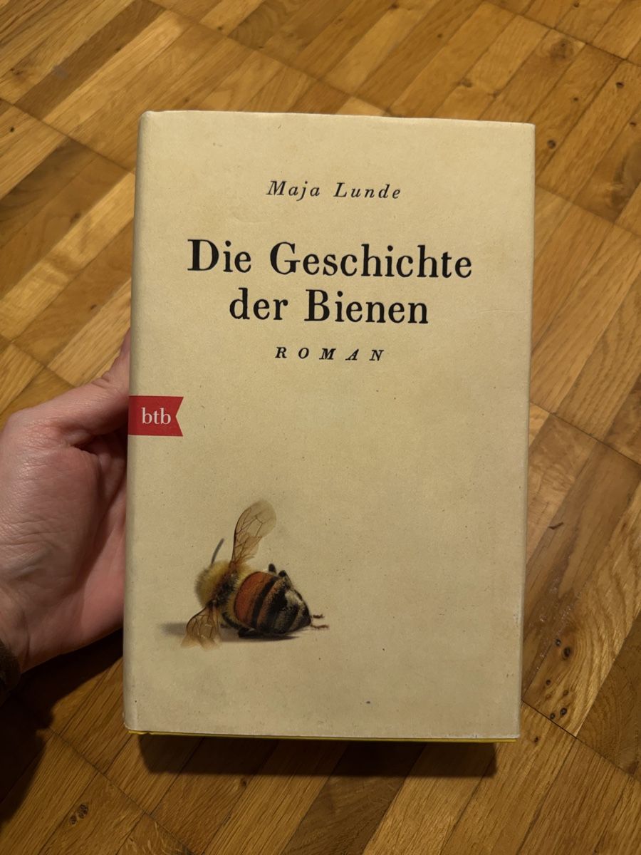 Libri: Die Geschichte Der Bienen - Maja Lunde  – Nuovo (secondo la descrizione) da Bern venduto da joannnne