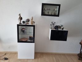 Wandschrank Vitrine Set weiss schwarz guter Zustand