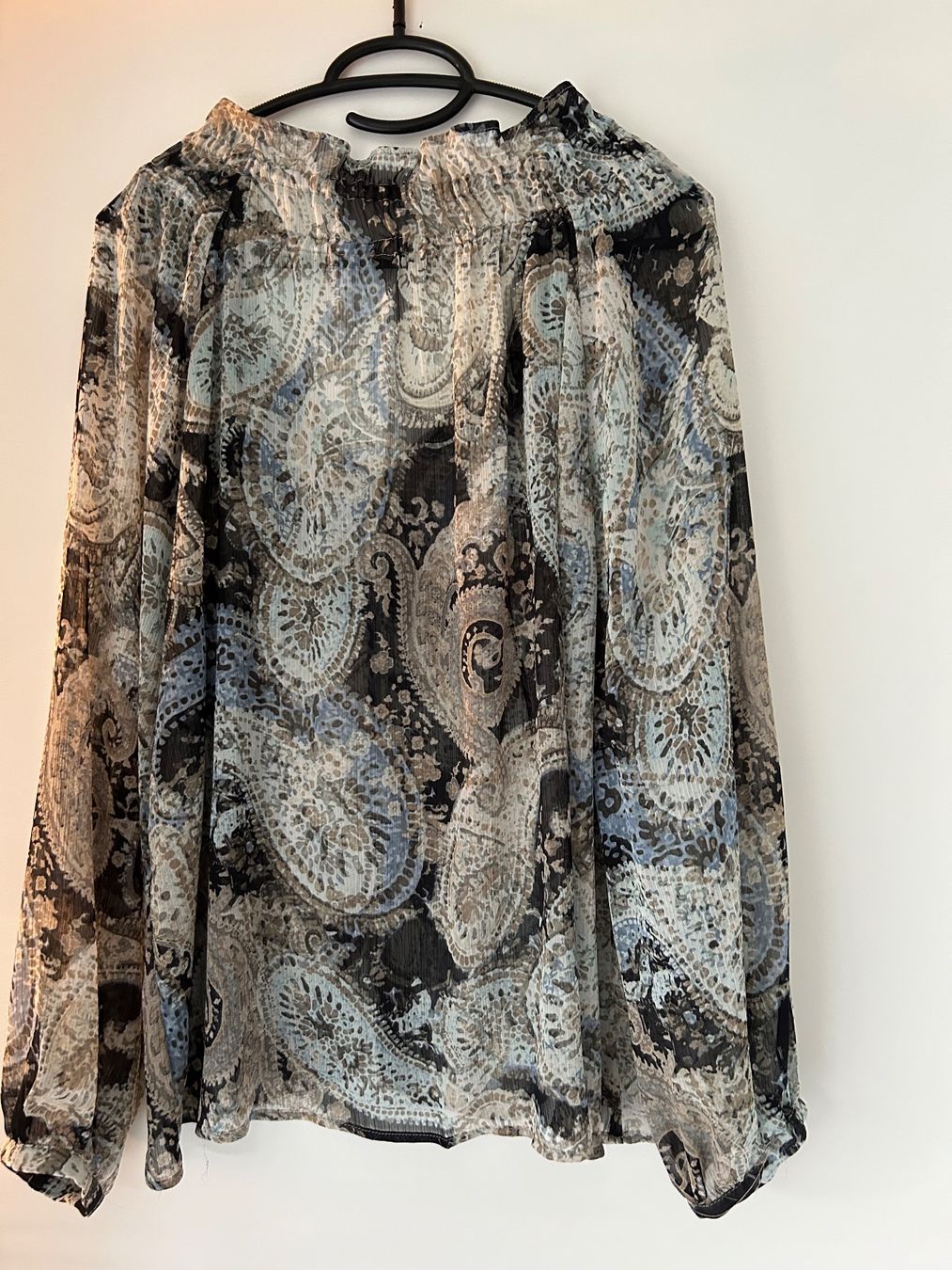 Zara Camicette: Lot de deux blouses semi-transparente Zara – Usato da Courrendlin venduto da loko2910 3
