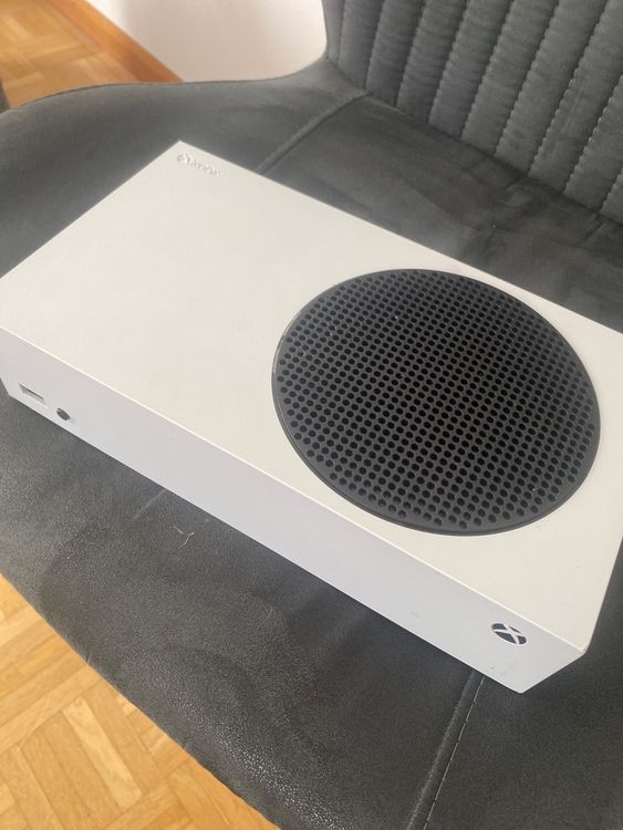 Xbox series S Konsole (defekt) (Defekt) in Amriswil für CHF 55 – mit ...