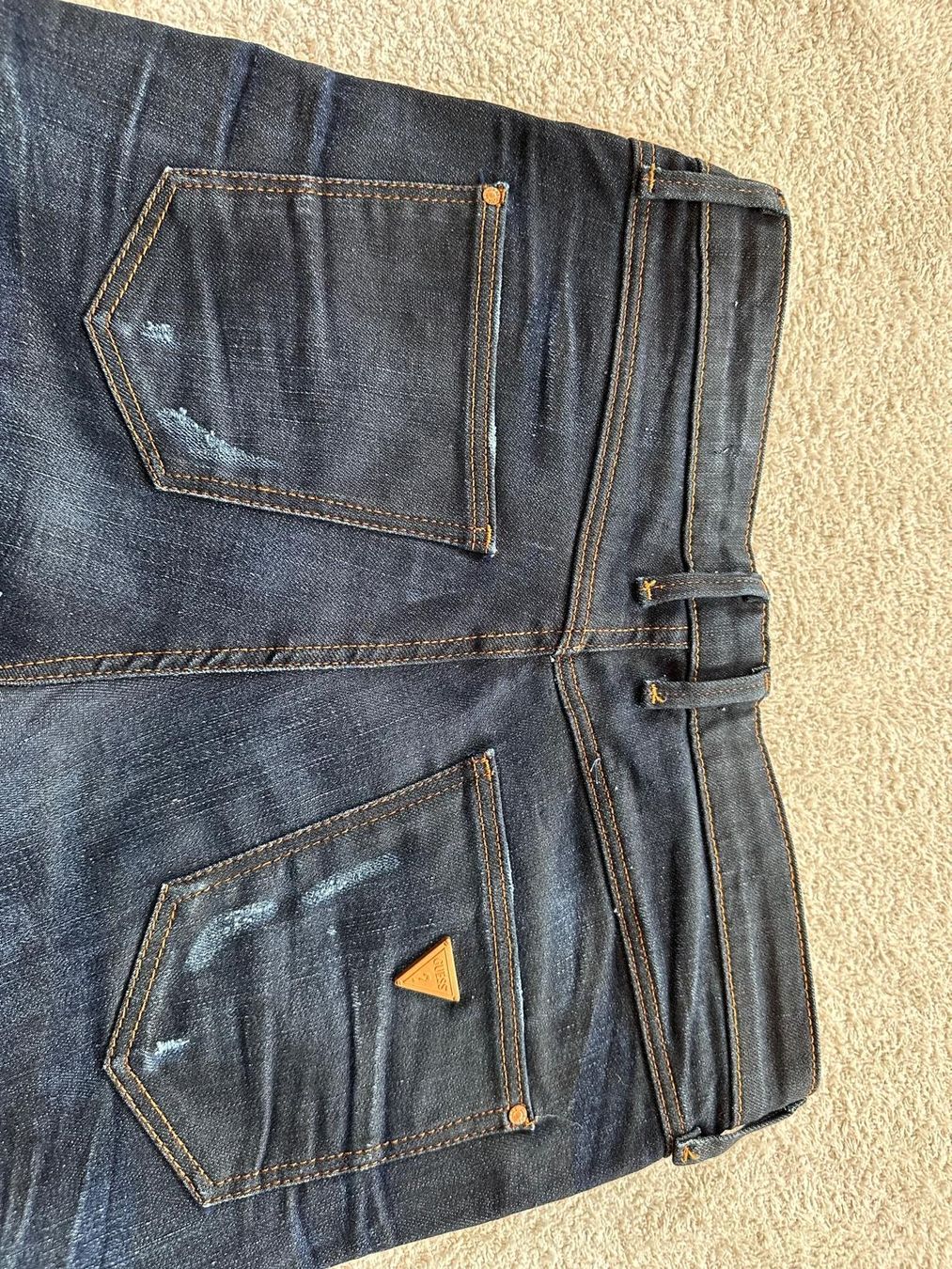 Guess Jeans: Jeans – Usato da Courtaman venduto da Jardin1 1