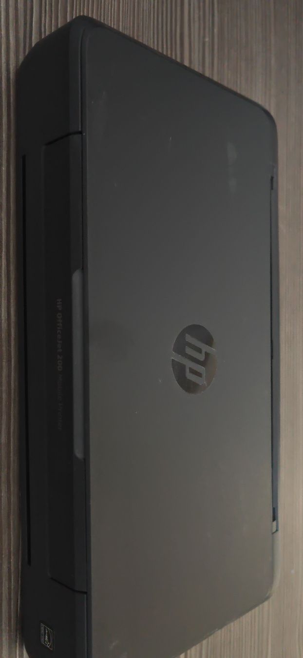 Imprimantes: HP OfficeJet 200 Mobile Printer Def.  – Défectueux à Horgen par GranitM