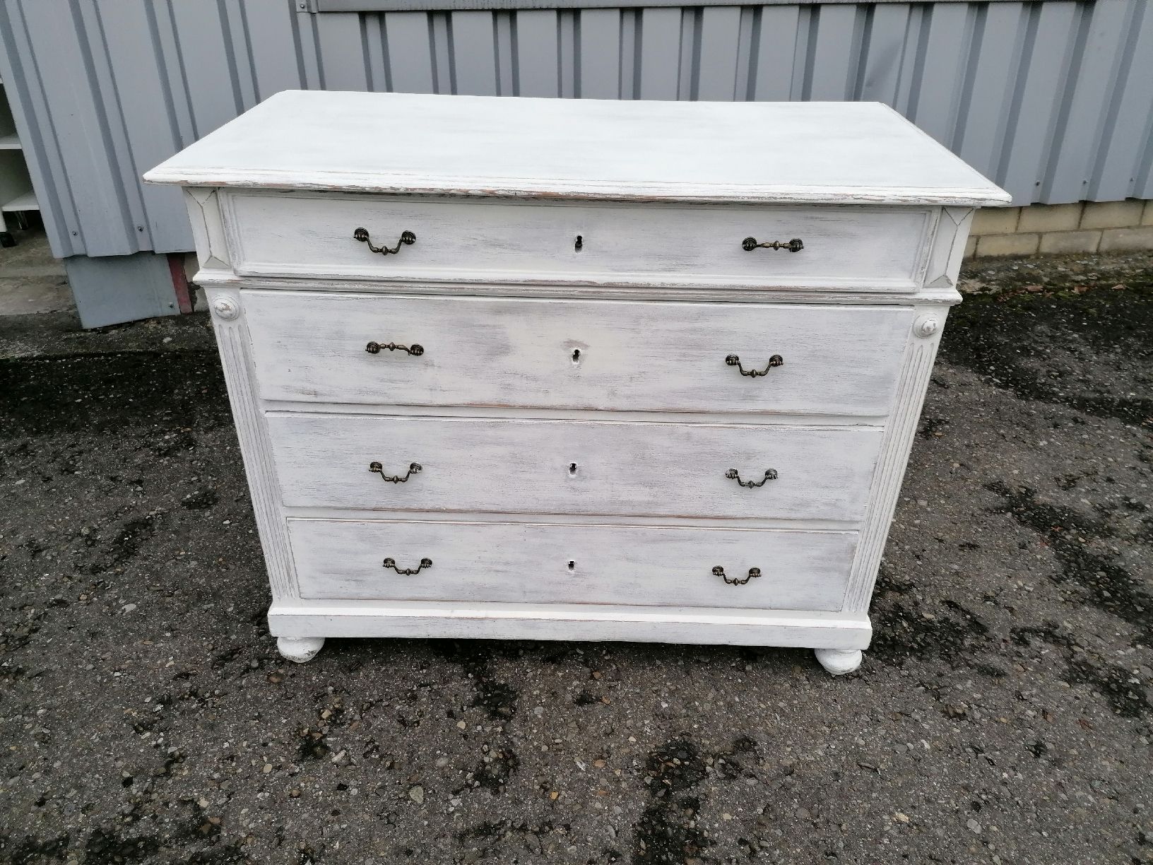 Cassettiere: Kommode Shabby Chic – Usato da Schleitheim venduto da Hotpoyo