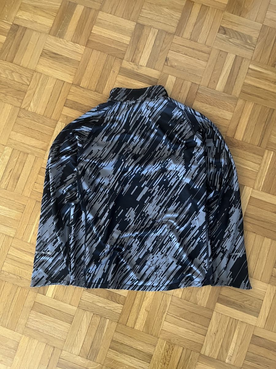 Nike Maglioni & Felpe: Nike Dri-Fit Running Sport Pullover – Usato da Zürich venduto da ize_rn9v 2