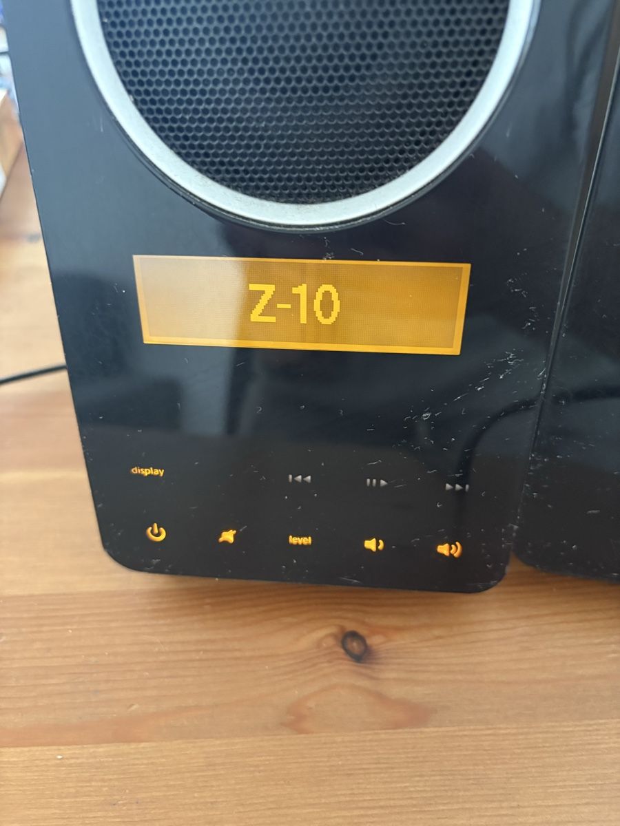 Logitech Lautsprecher: Logitech Lautsprecher schwarz gebraucht – Gebraucht aus Pratteln von adr_n2h7 1