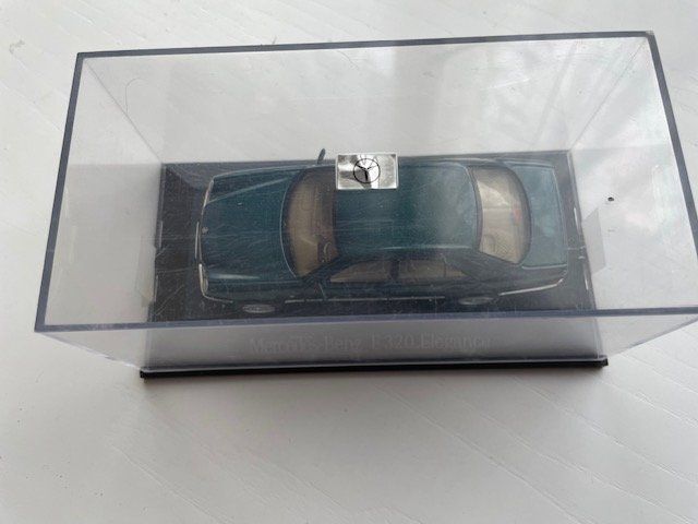 Mercedes-Benz Modellautos: Mercedes minature 1/43 – Neu und originalverpackt aus Ursy von DK8 1