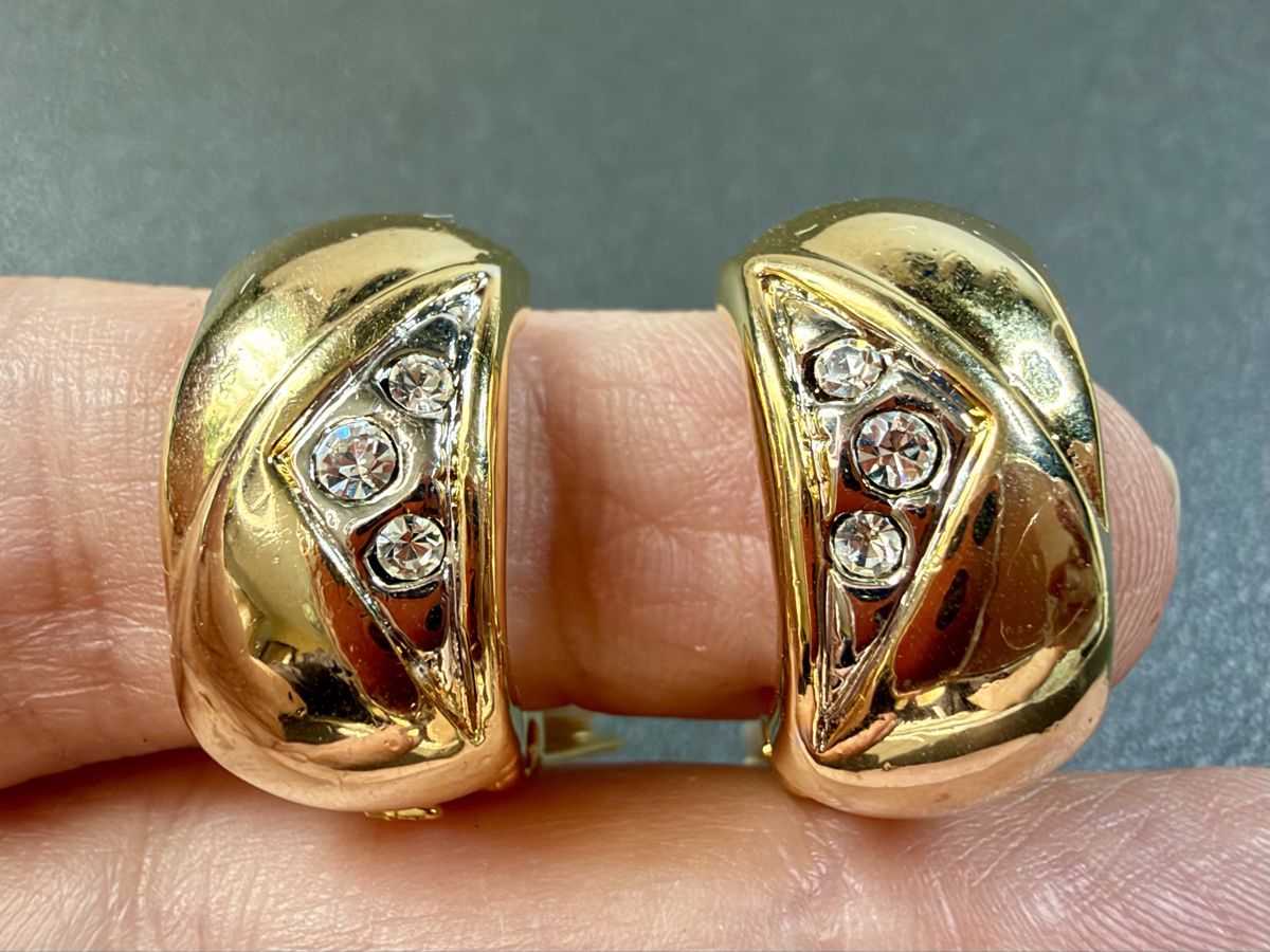 Ohrringe & -stecker: Vintage Ohrringe Clips Luxus Modeschmuck   – Gebraucht aus Lamone von LaCantinaMagica