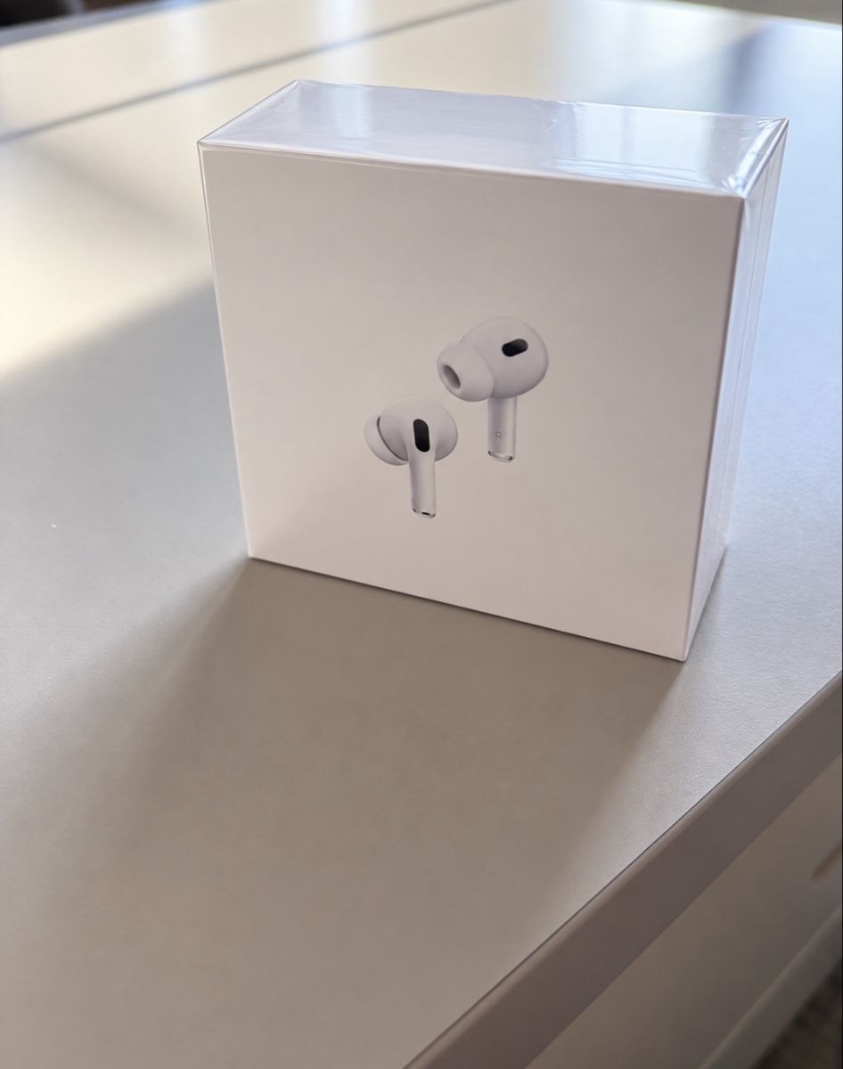 Apple Kopfhörer: AirPods Pro 2 – Neu und originalverpackt aus Boncourt von tou_9wv9 2