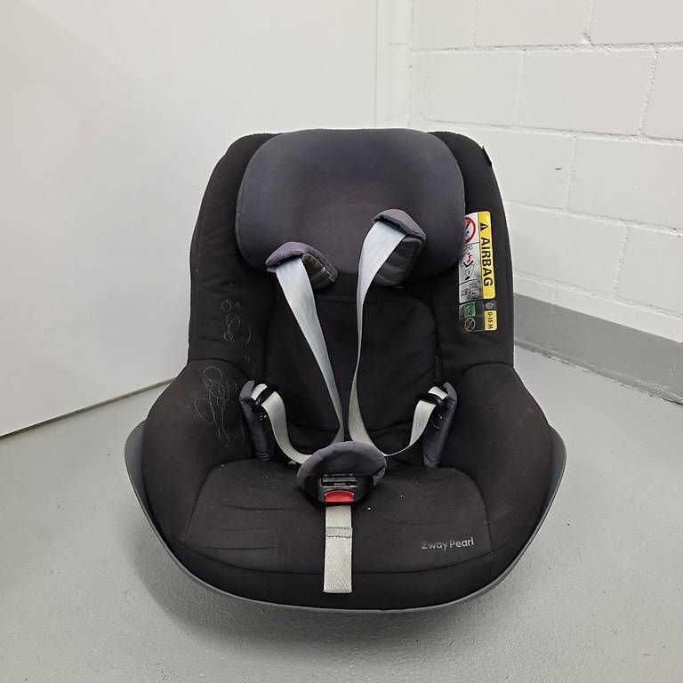 Maxi-Cosi Sièges auto: Maxi Cosi 2wayPearl – D'occasion à Bonstetten par se.basti.an