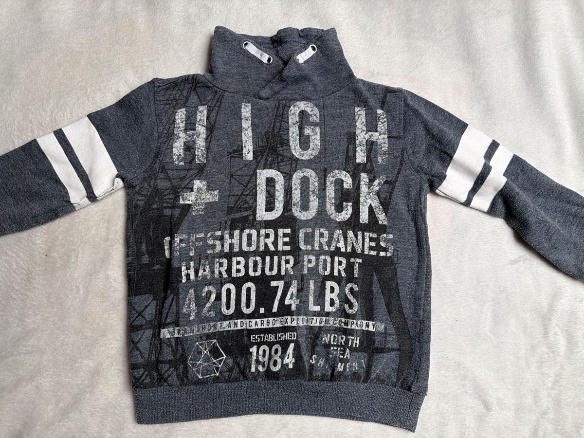 Pullover & Sweatshirts: Authentic Campus Pullover grau Grösse 98/104 gebraucht – Gebraucht aus Kaisten von saleforfun