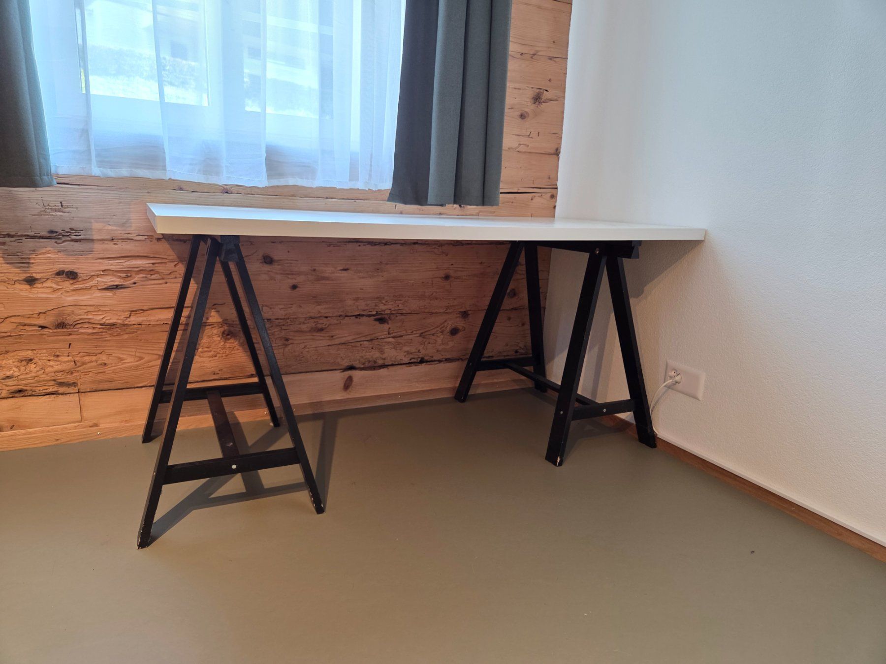 Ikea Scrivanie: Schreibtisch Ikea – Usato da Malters venduto da raphiweber 1