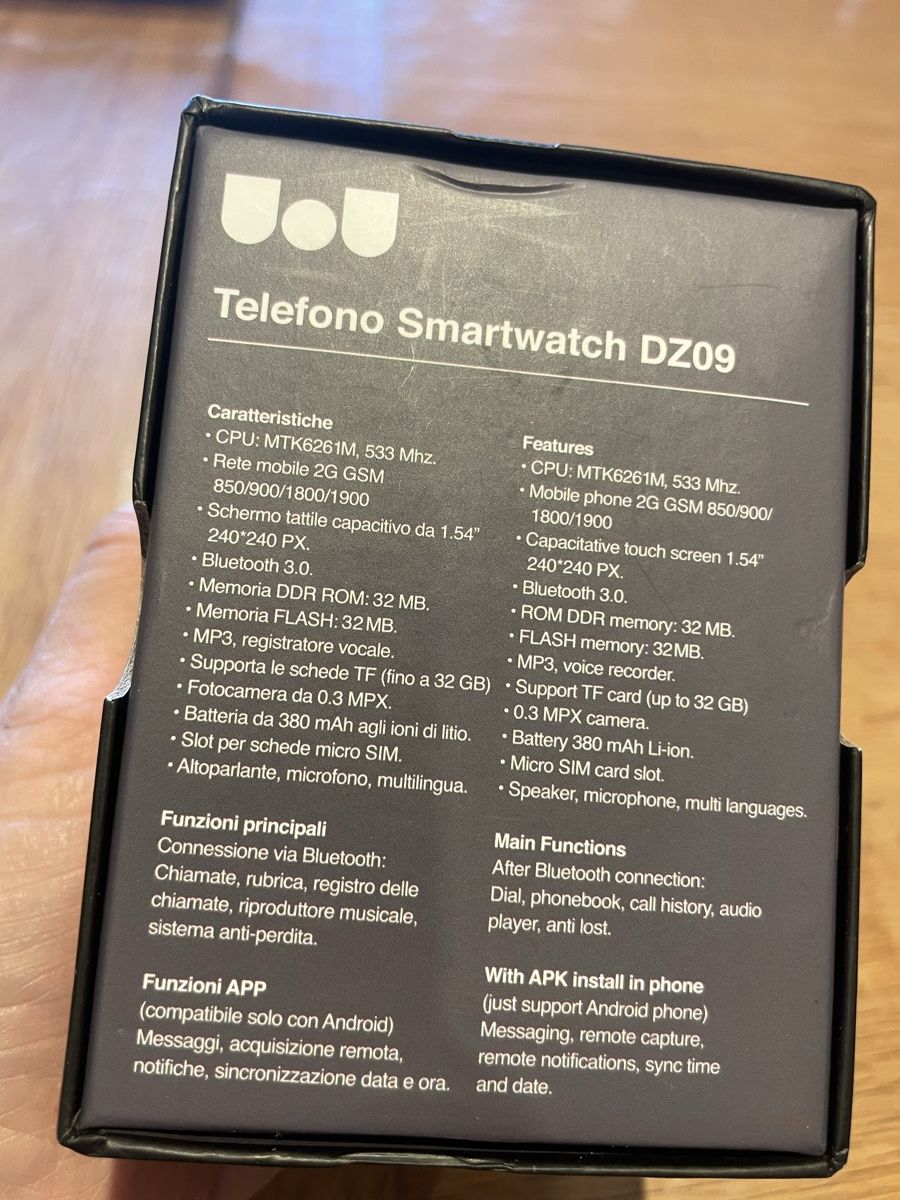 Smartwatch: Smartwatch DZ09 – Neuf avec emballage d'origine à Martigny-Croix par jen_t9fp 4