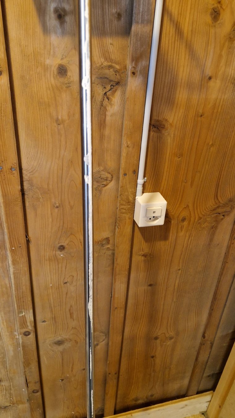 Belux Lampade: Stehlampe Wandlampe Belux – Usato da Ennenda venduto da Mr.Alpen16536 2