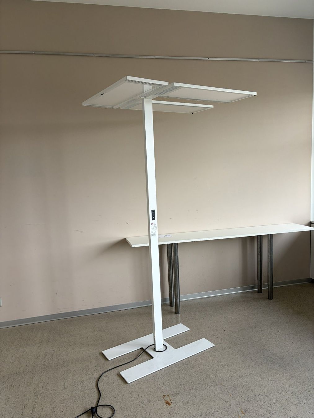 Regent Lampen: Stehleuchten Regent Lightpad LED – Gebraucht aus Zürich von hafent 3