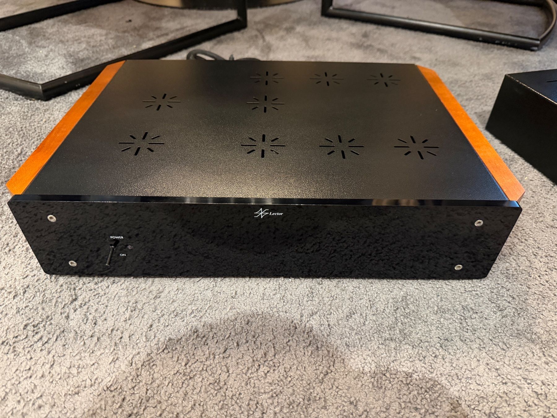 Amplificatori: Lector Strumenti Phono Amp System mit externem Netzteil – Usato da Horgen venduto da Auction-Kings 3