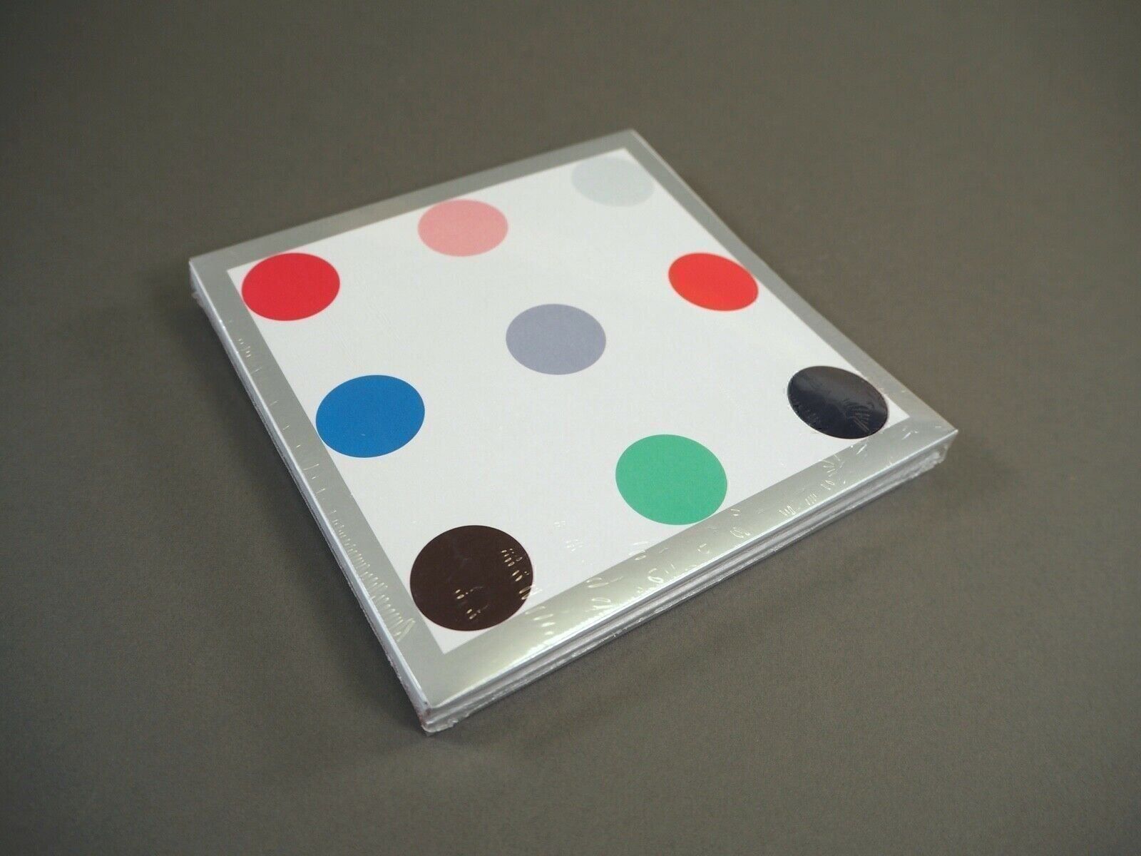 Cartoline postali: Damien Hirst - 10 original postcard set – Nuovo e nell'imballaggio originale da Petit-Lancy venduto da Art_Collector