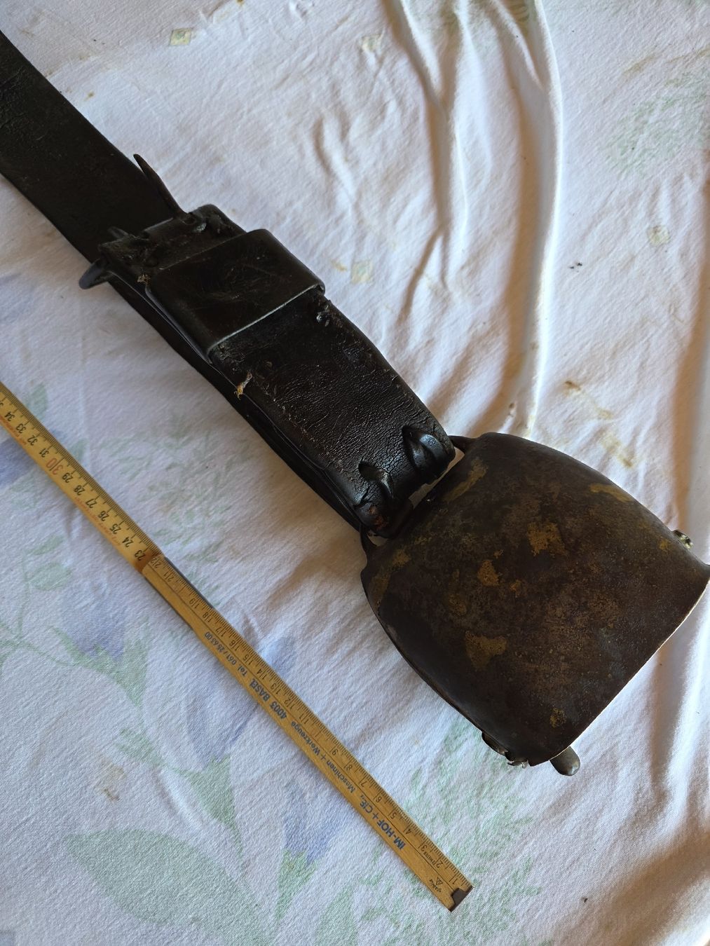 Campanacci mucche: Alpkuhglocke mit Lederriemen – Usato da Laufen venduto da elias39 2