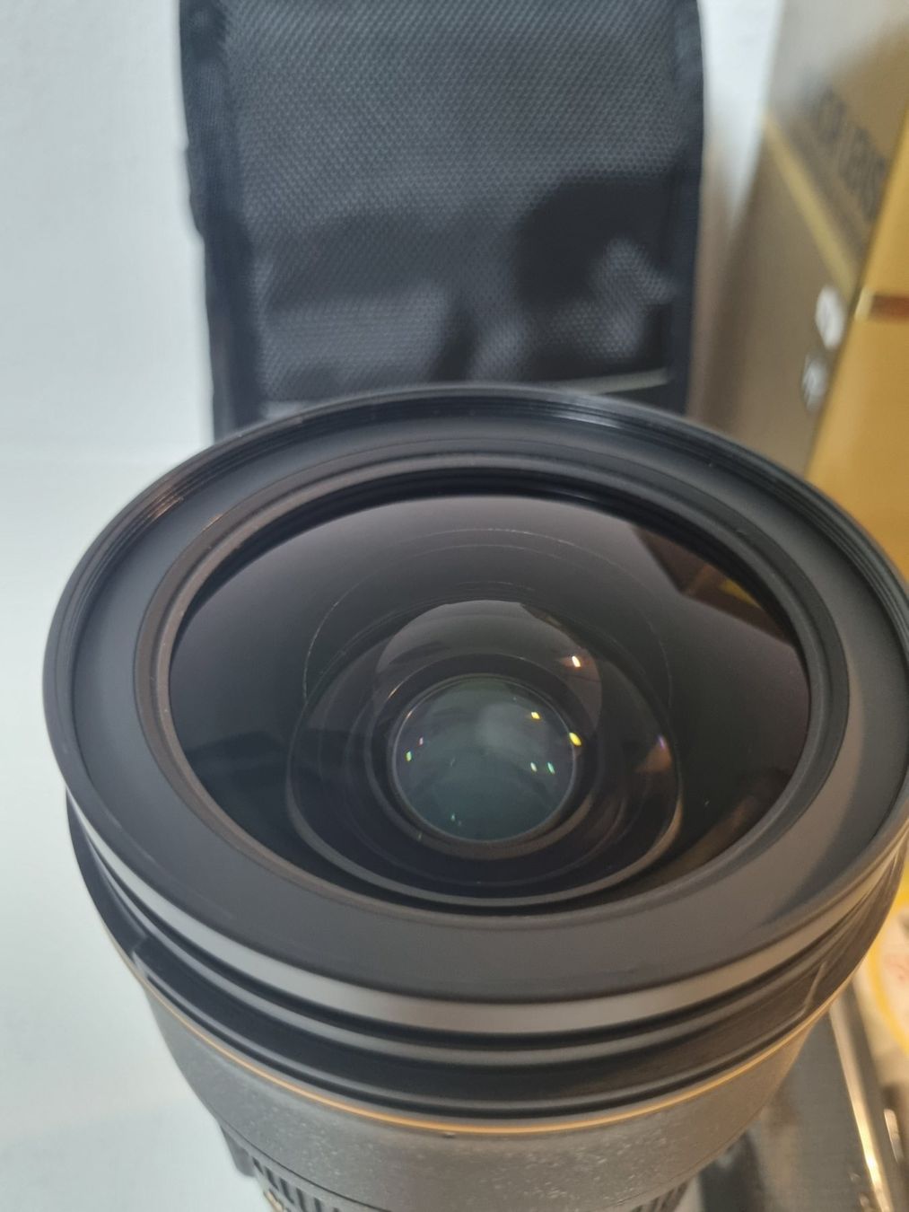 Nikon Objektive: Nikon 24-70 2.8 ED VR F-Mount – Gebraucht aus Rhäzüns von D-VA 3