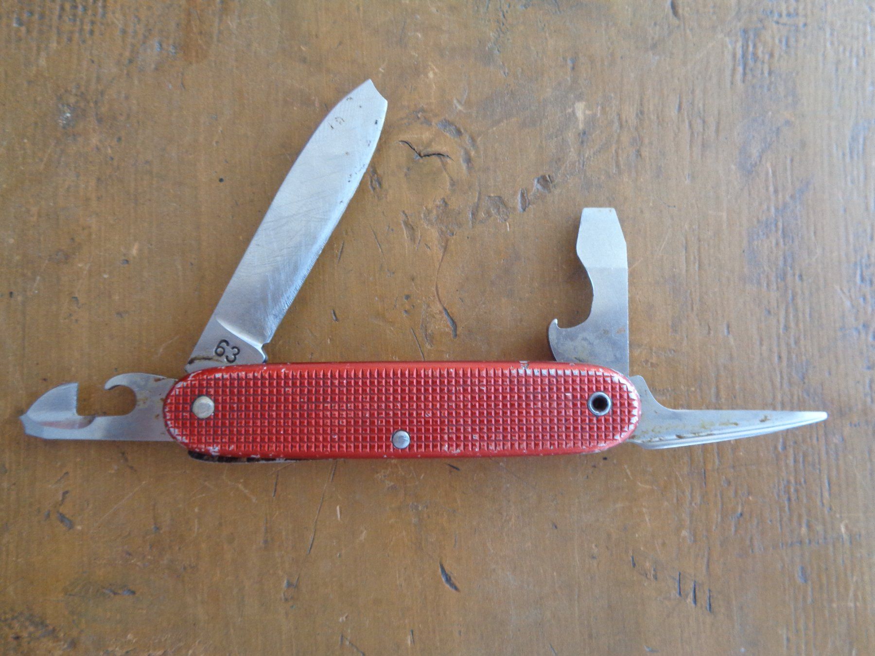 Victorinox Coltelli tascabile: Rotes Soldatenmesser, Jg. 63 – Difettoso da Schindellegi venduto da schelten2019 8