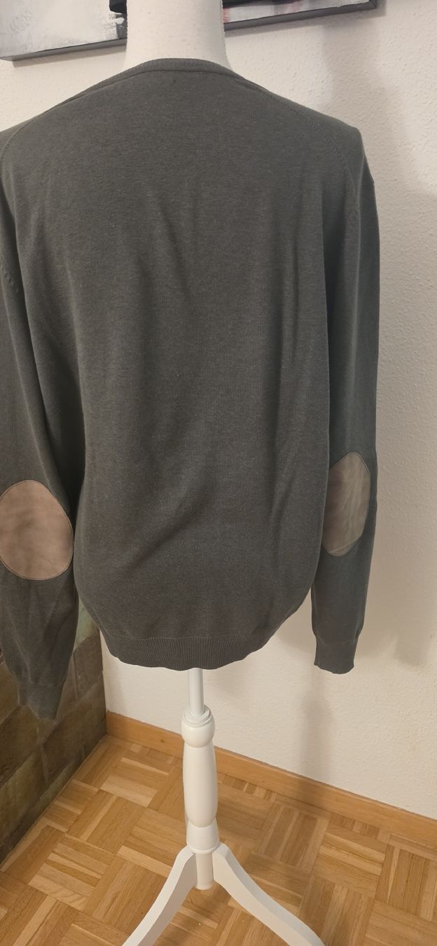 Massimo Dutti Pullover & Sweatshirts: Herren Pullover Massimo Dutti V-Ausschnitt Gr L – Gebraucht aus St. Gallen von mania03 3