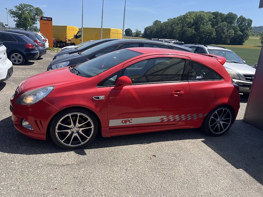 Automobili: Opel Corsa OPC / Export  – Usato da St-Aubin FR venduto da DFerreira13 1