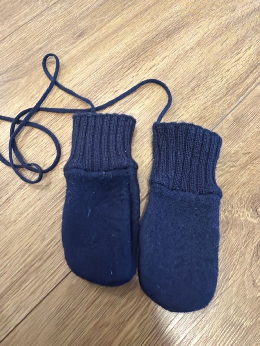 Hessnatur Guanti: Hessnatur Baby Handschuhe – Usato da Rothenthurm venduto da LaThie