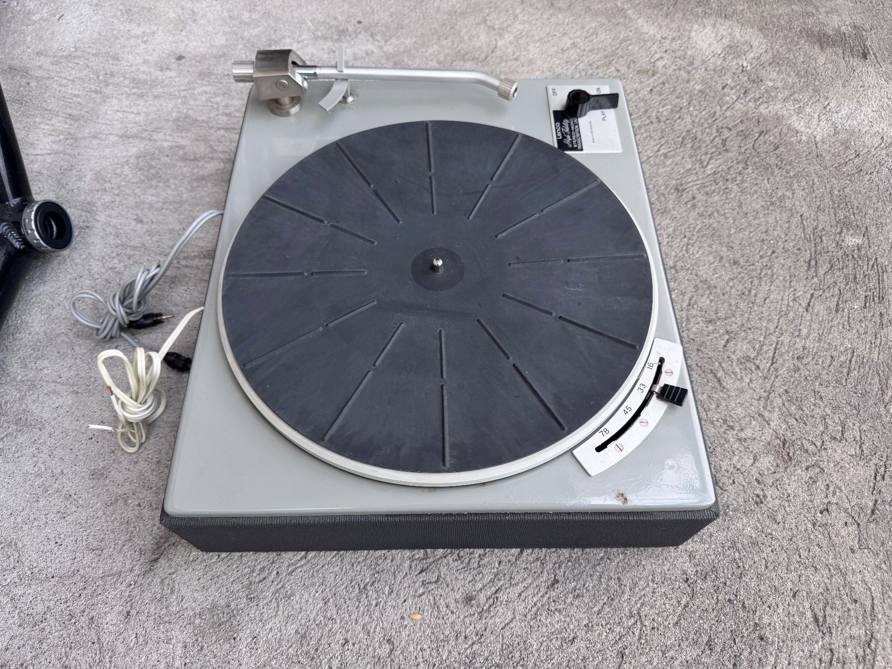 Lenco Plattenspieler: LENCO L70 Heavy Platter – Gebraucht aus Zürich von Tapehead 6