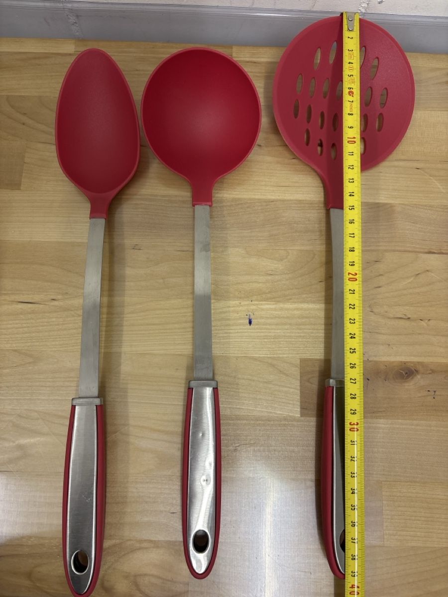 Cucchiai: Rote Küchenhelfer, 3er Set: Schöpflöffel, Löffel, Sieblöffel – Usato da Adliswil venduto da ninotschka7 4