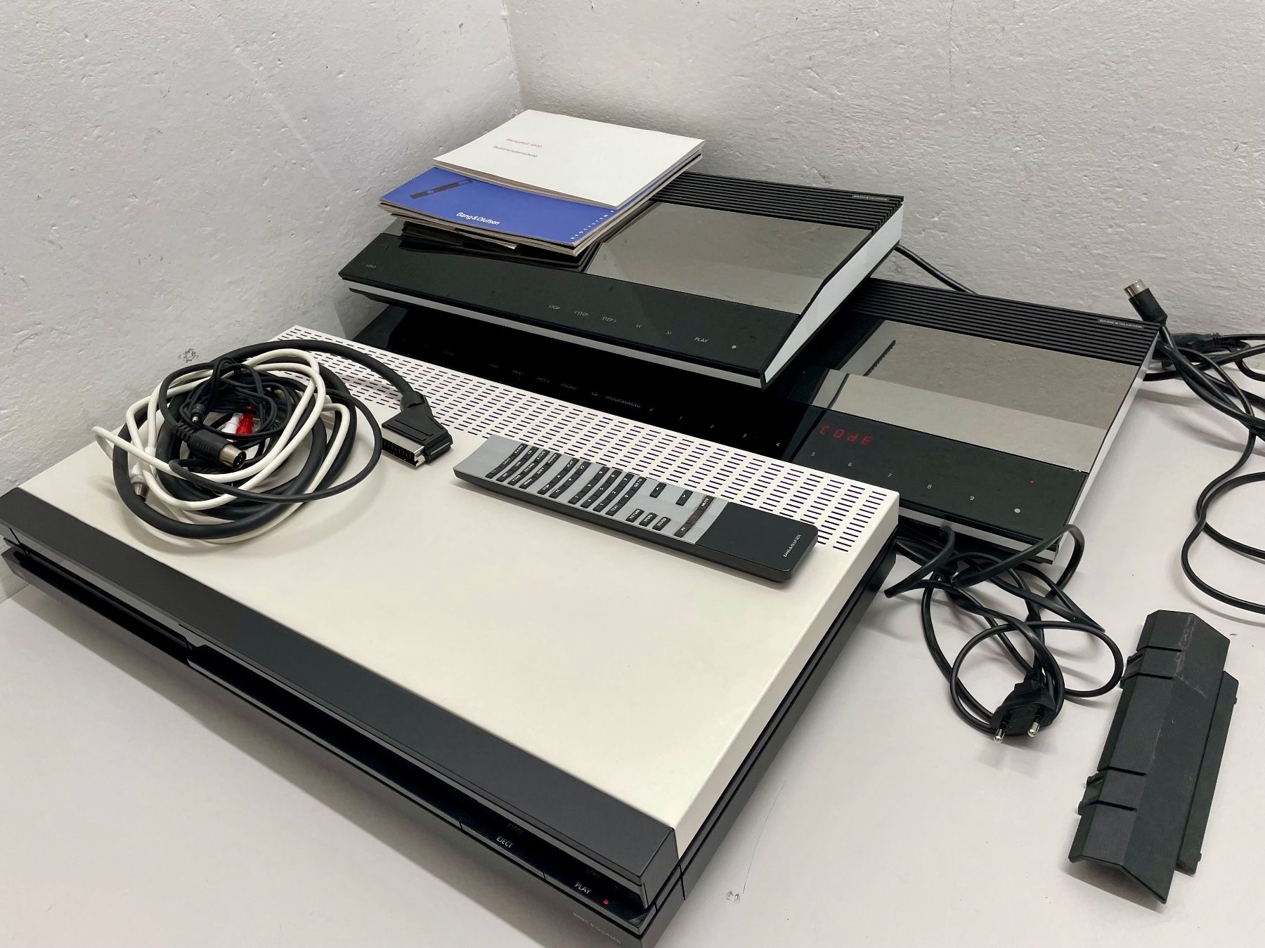 Bang & Olufsen Lettore multimediale & Streamer: Bang & Olufsen 4500 System/ mit VX 7000 VHS Player – Usato da Niederdorf venduto da LeptonAG 1
