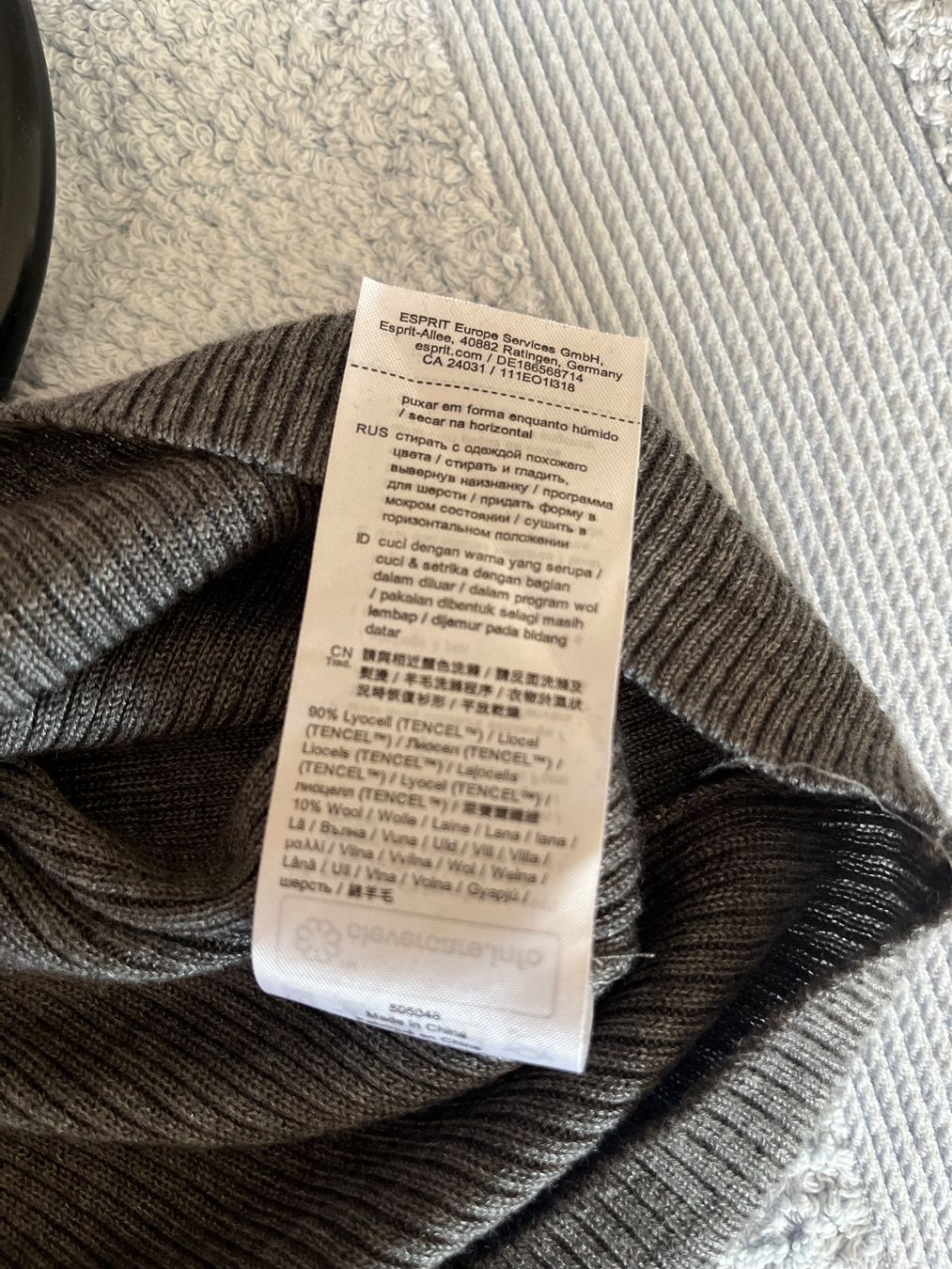 Esprit Pullover & Sweatshirts: Esprit Strickpullover XS mit Wolle, Grau - Top Zustand! – Neu (gemäss Beschreibung) aus Appenzell von Pontigui2007 2