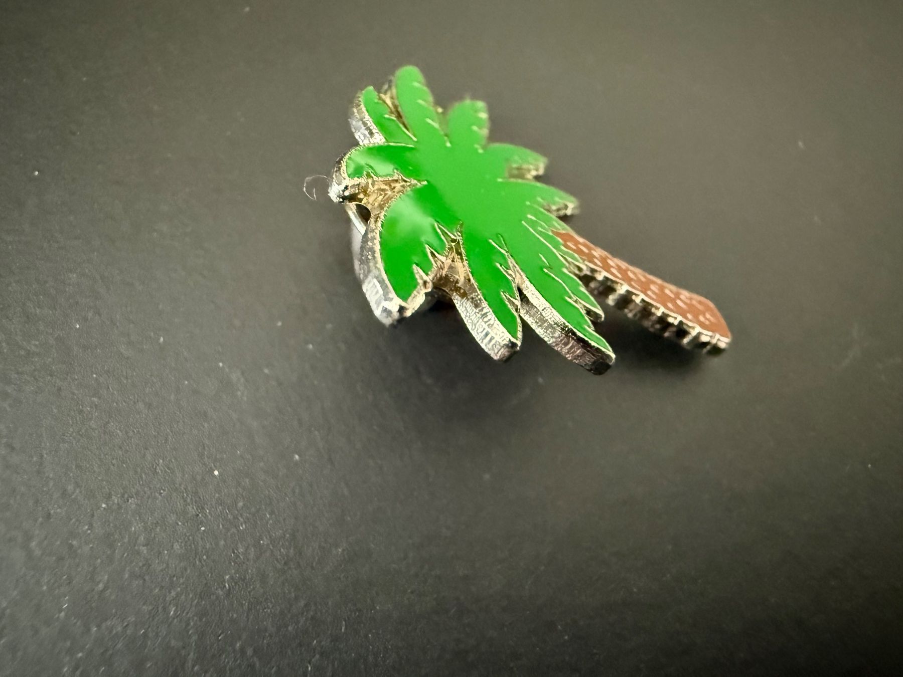 Placchette & Badge: Pin Comic Palme sehr schön – Usato da Galgenen venduto da rub_f6kh 1