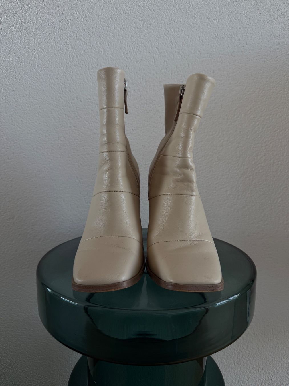 Scarpe da donna: Stiefel mit Absatz – Usato da Suhr venduto da FlakaM. 1