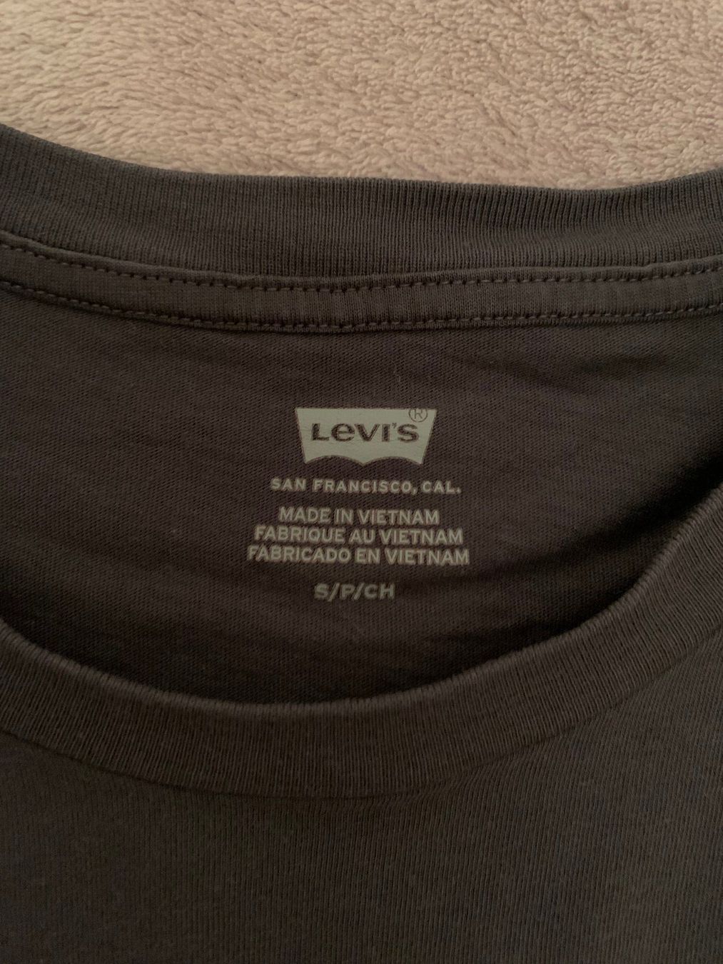 Levi's T-Shirts: LEVIS T shirt Grau Grösse S – Gebraucht aus Sementina von RiccardoCo 1