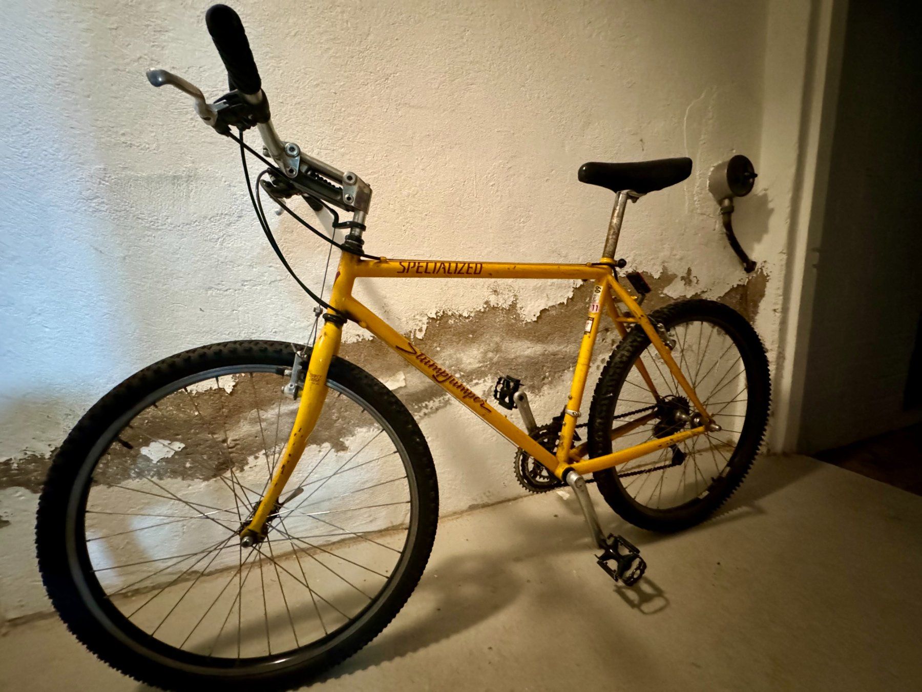 Specialized Velos: MTB Specialized StumpJumper. über 30 Jährig mit Sofride – Gebraucht aus Thun von